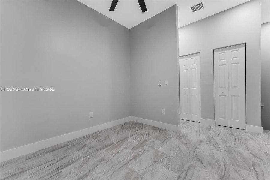 Spacious, unfurnished interior of a new home in , Miami (Image 51).