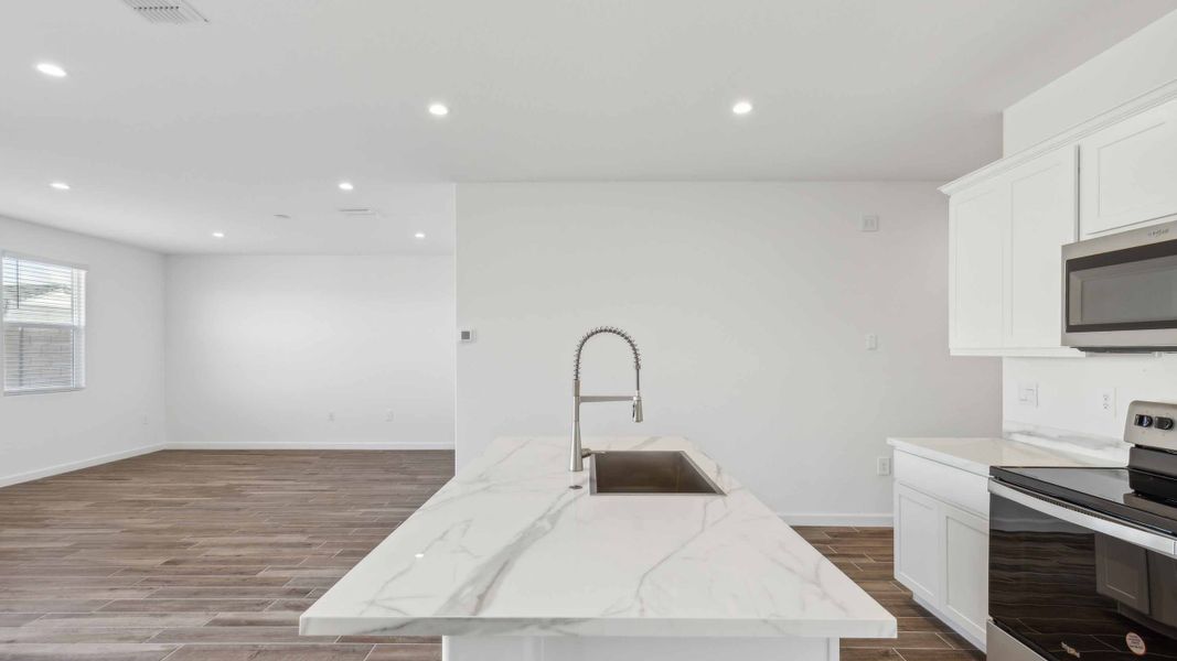 Furnished interior view inside a new home in Quail Ranch, San Tan Valley (Image 10).