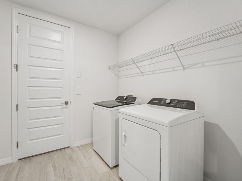 Close-up of interior finishes inside a home in The Grove at Stuart Crossing - Signature Series, Bartow (Image 8).