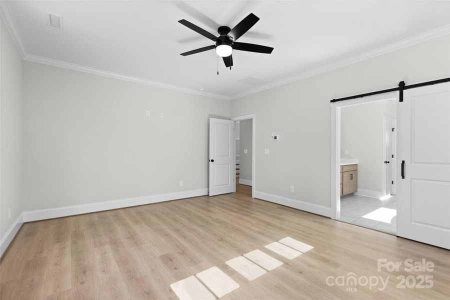 Spacious, unfurnished interior of a new home in , Advance (Image 22).