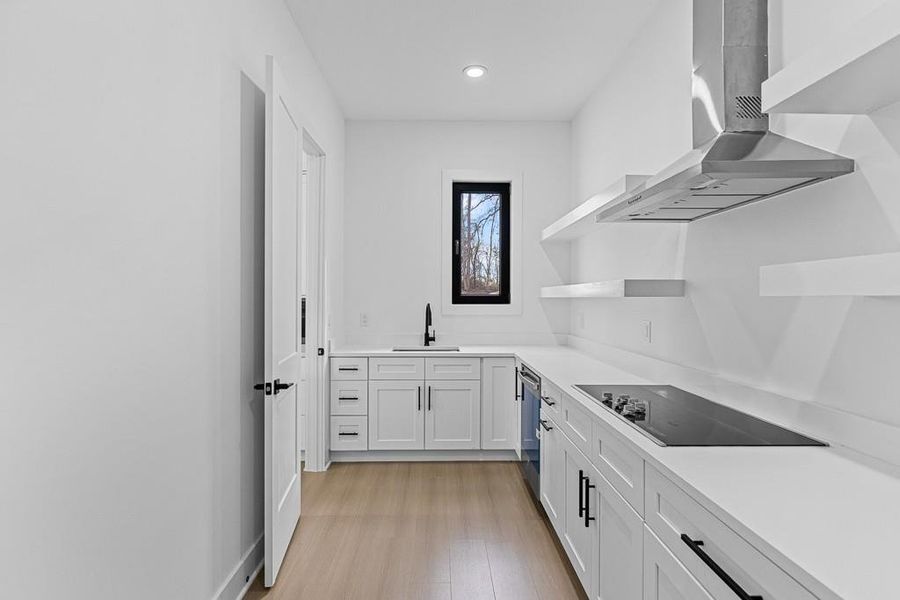 Furnished interior view inside a new home in , Jefferson (Image 7).