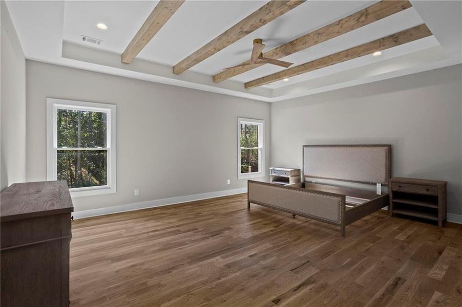 Spacious, unfurnished interior of a new home in , Atlanta (Image 37).