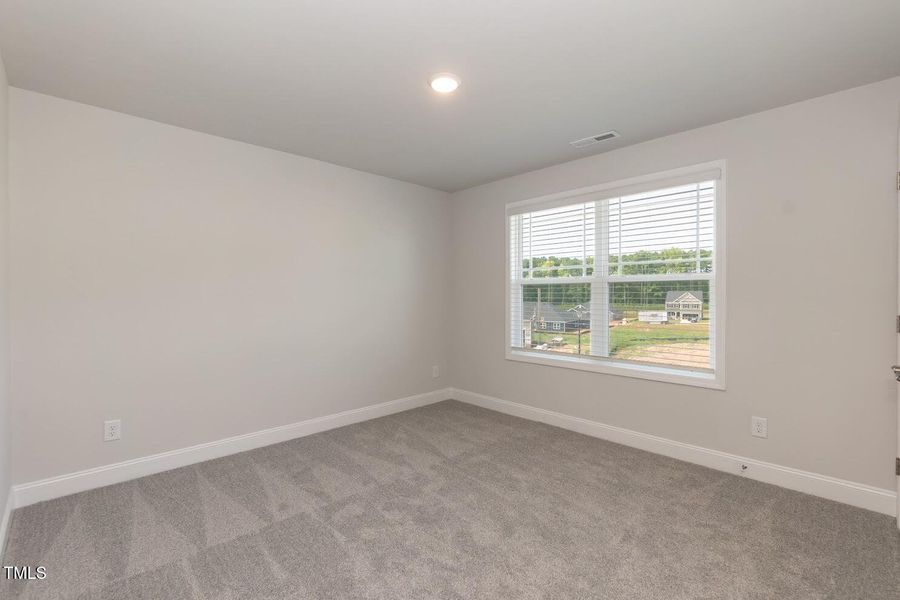 Bedroom 04 Bedroom 04