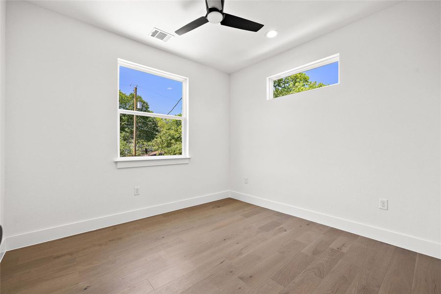 Secondary bedrooms Secondary bedrooms