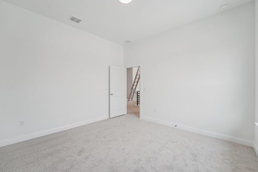 Spacious, unfurnished interior of a new home in Sage Hollow, Kyle (Image 23).