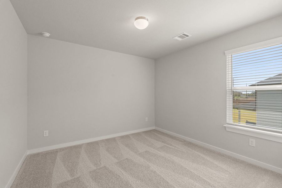 Spacious, unfurnished interior of a new home in Morton Creek Ranch, Katy (Image 21).