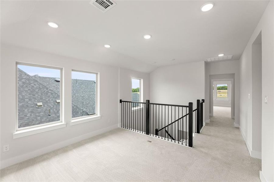 Spacious, unfurnished interior of a new home in Treeline, Justin (Image 12).