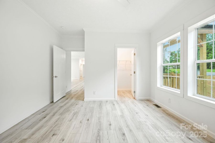 Spacious, unfurnished interior of a new home in , Statesville (Image 33).