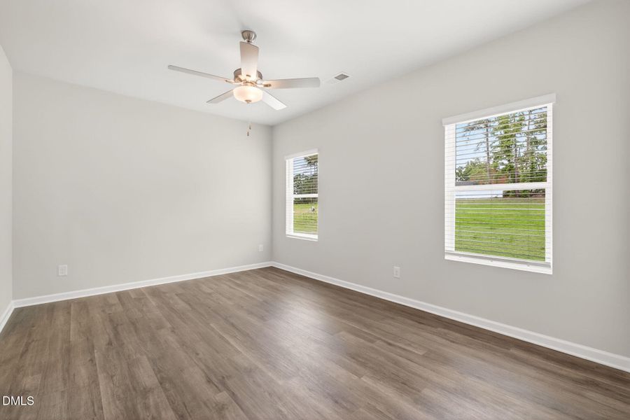 32-web-or-mls-DSC01555 32-web-or-mls-DSC01555