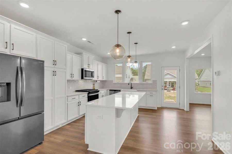 Furnished interior view inside a new home in Edgewater - The Links, Lancaster (Image 18).