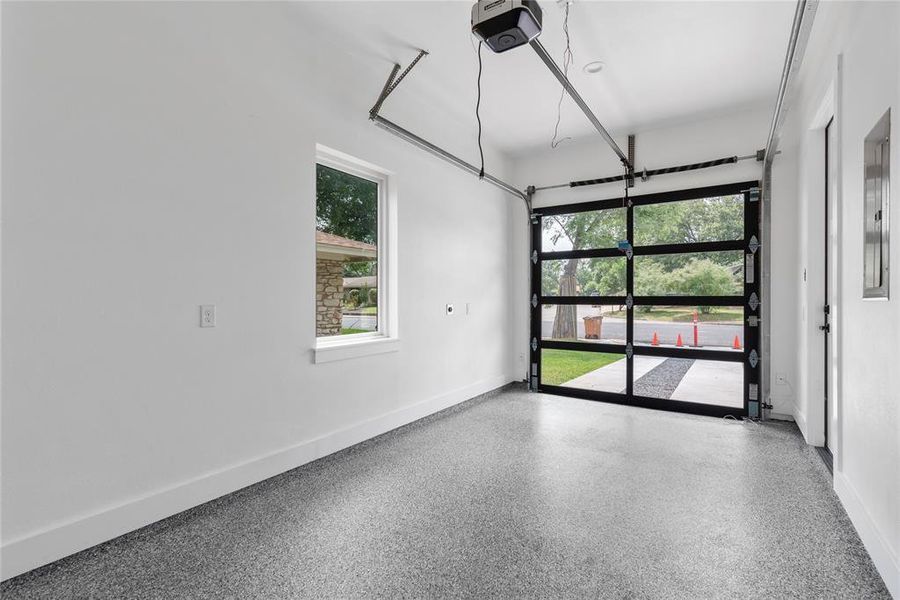 Spacious, unfurnished interior of a new home in , Austin (Image 32).