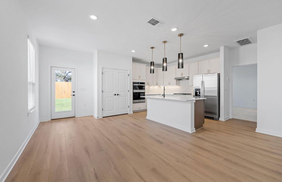 Spacious, unfurnished interior of a new home in Woodside, Georgetown (Image 30).