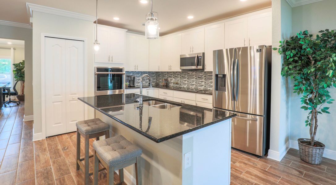 Representative furnished interior of a home built from the Sienna by Maronda Homes in Gulf Coast Communities, Port Charlotte (Image 35).