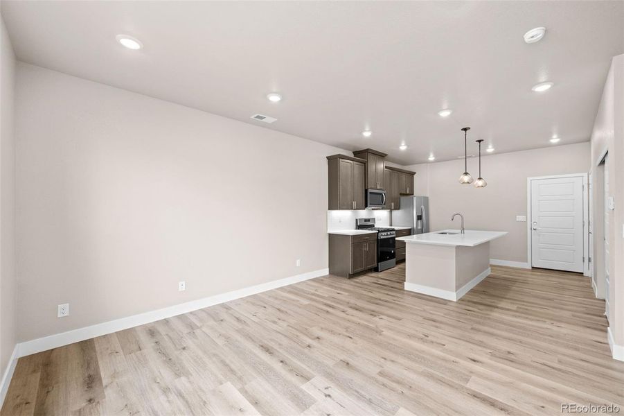 Spacious, unfurnished interior of a new home in Ralston Creek, Arvada (Image 26).