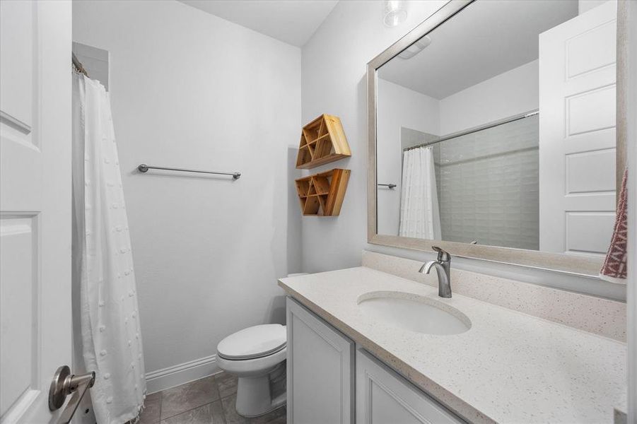 downstairs full bathroom