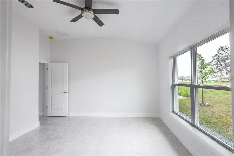 Spacious, unfurnished interior of a new home in , Port Charlotte (Image 23).