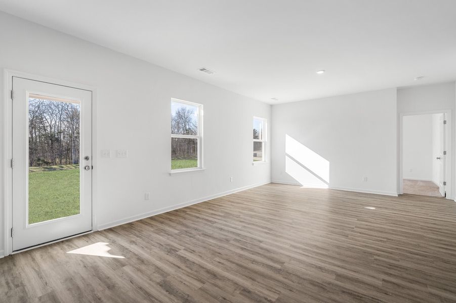 3br New Home in Shelbyville, TN.  - Slide 18