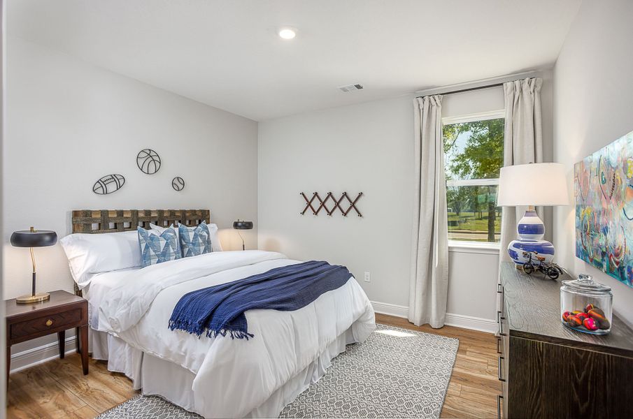 Representative furnished interior of a home built from the Sienna by Maronda Homes in Bella Estates, Plant City (Image 16).
