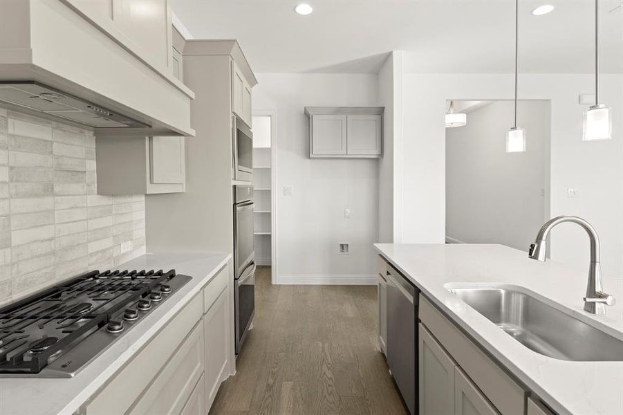 14. 3306 Agnew - Kitchen (4)