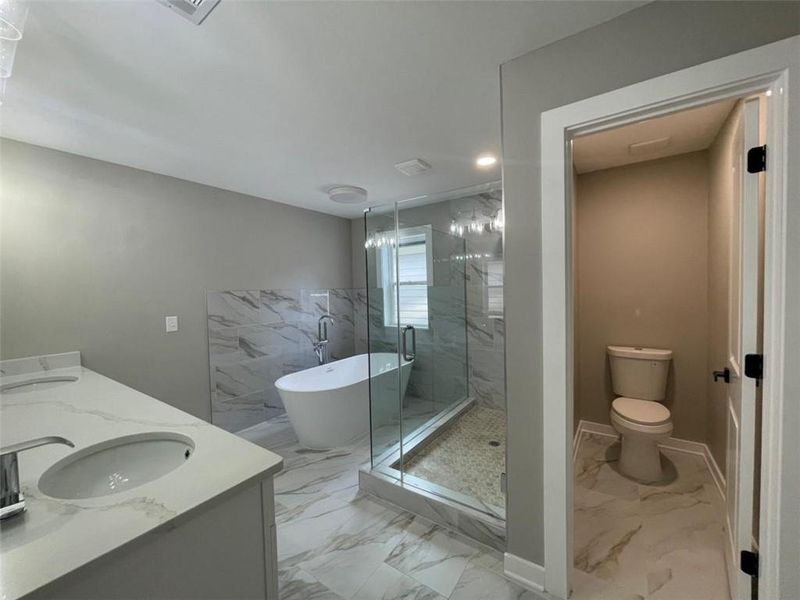 Furnished interior view inside a new home in , Hapeville (Image 11).