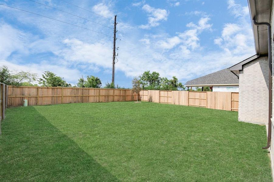 Private backyard oasis with open views!