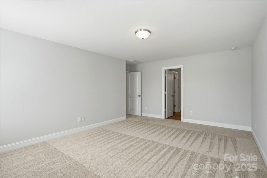 Spacious, unfurnished interior of a new home in Grier Meadows, Charlotte (Image 42).