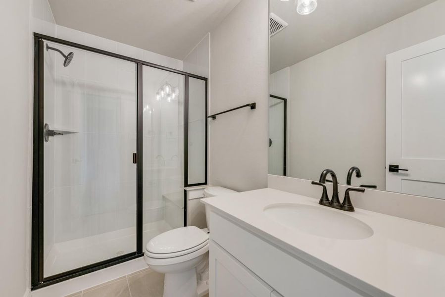 Furnished interior view inside a new home in Somerset Park, Rockwall (Image 19).