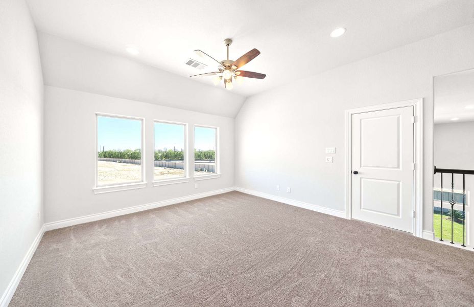 Representative unfurnished interior of a home built from the 3054 by Ravenna Homes in The Highlands 55′, Porter (Image 44). Representative unfurnished interior of a home built from the 3054 by Ravenna Homes in The Highlands 55′, Porter (Image 44).