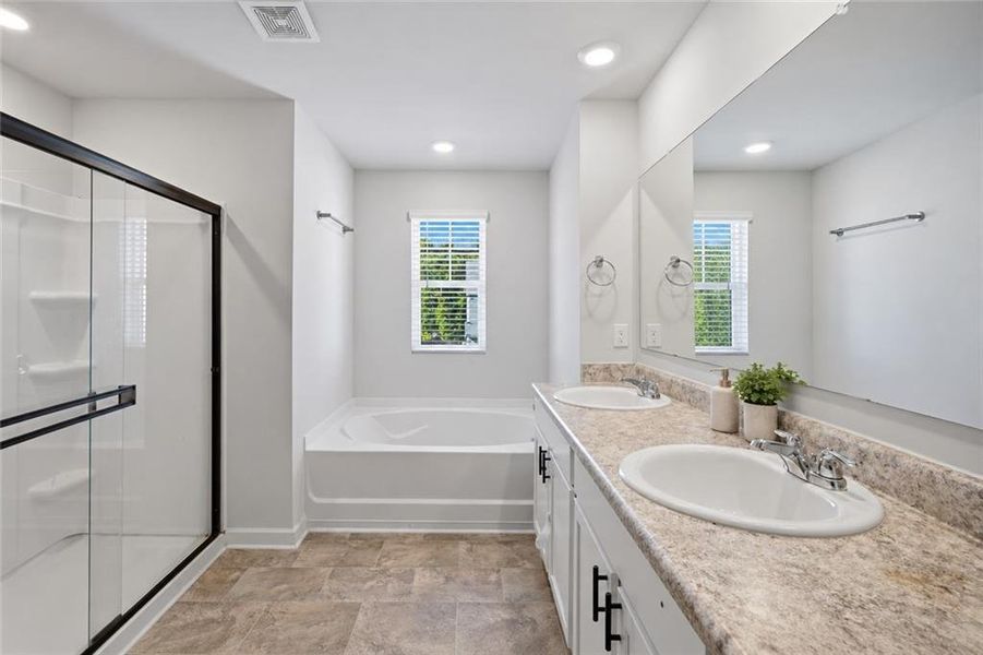 Furnished interior view inside a new home in , Dawsonville (Image 27).