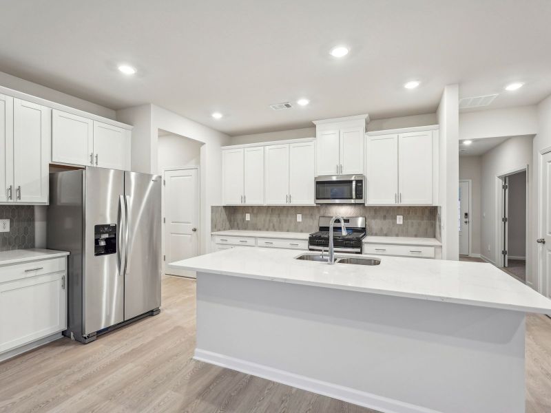 Furnished interior view inside a new home in Ivey Township, Dallas (Image 4).