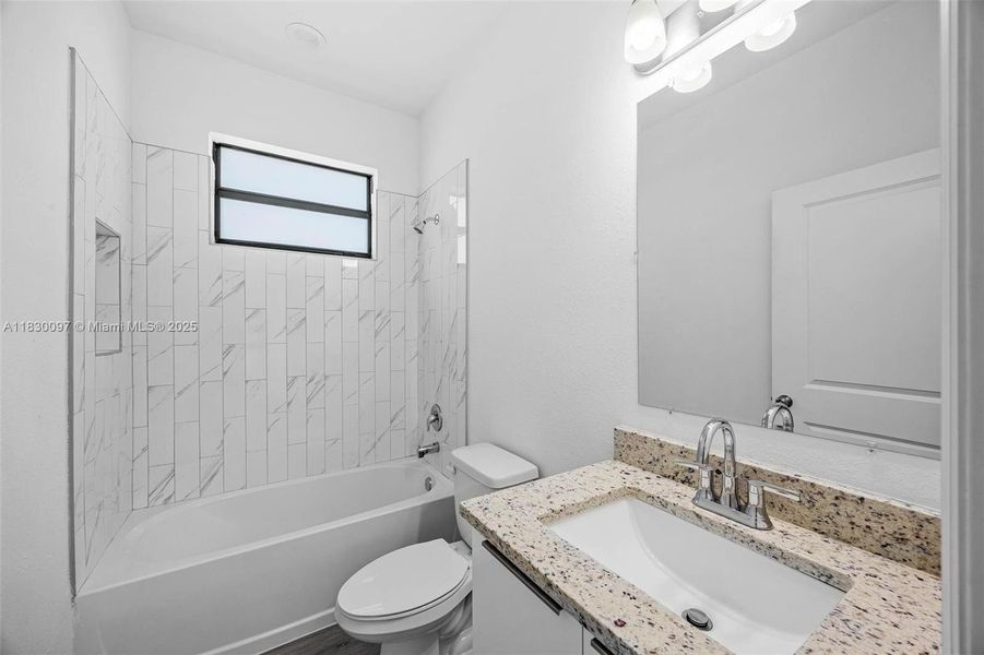 Furnished interior view inside a new home in , Lehigh Acres (Image 5).