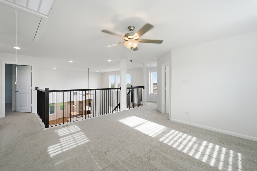 Spacious, unfurnished interior of a new home in Saddlebrook Estates, Waxahachie (Image 59). Spacious, unfurnished interior of a new home in Saddlebrook Estates, Waxahachie (Image 59).