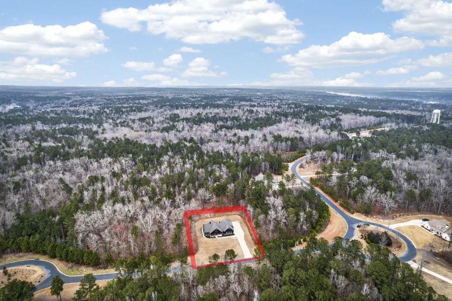 Image 70 of a home in .