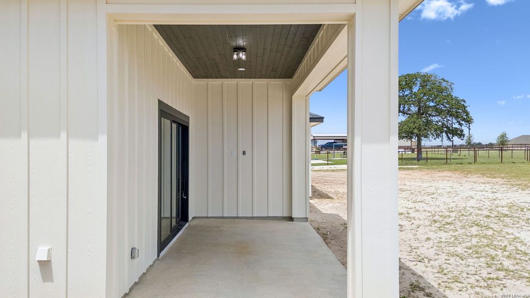 Exterior details and patio area of a home in , La Vernia (Image 4). Exterior details and patio area of a home in , La Vernia (Image 4).