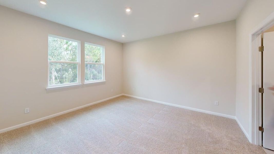 Spacious, unfurnished interior of a new home in RiverTown - Forest, St. Johns (Image 7).