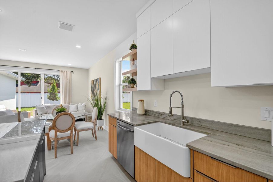 Furnished interior view inside a new home in , Jupiter (Image 40).