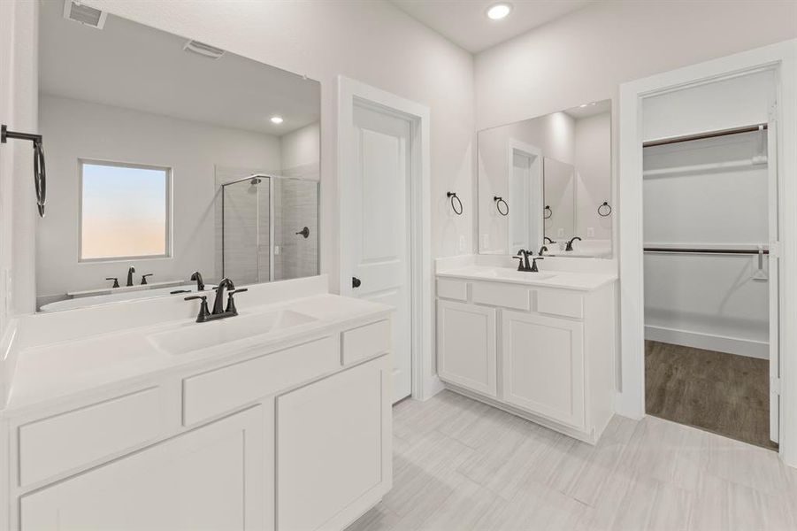 19. 2368 Bell - Bath (2)