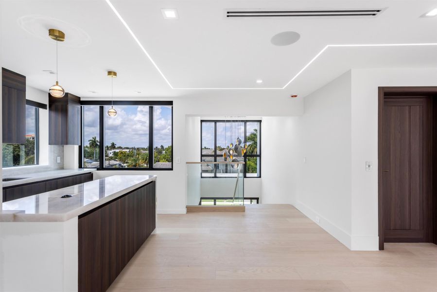 CLUBROOM_TO_STAIRS_STRAIGHT_EB CLUBROOM_TO_STAIRS_STRAIGHT_EB