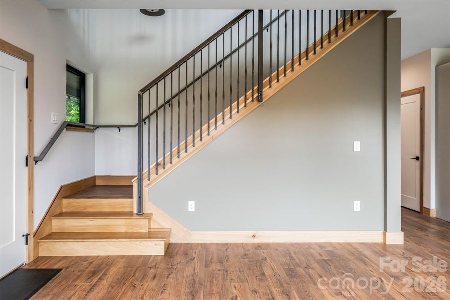 Spacious, unfurnished interior of a new home in , Weaverville (Image 16).