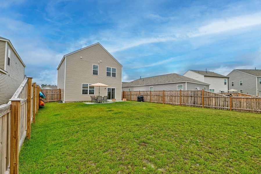 Exterior details and patio area of a home in , Summerville (Image 22).