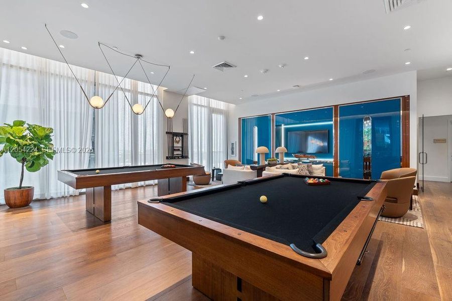 Community amenities in Mr. C Residences, Miami (Image 31). Community amenities in Mr. C Residences, Miami (Image 31).