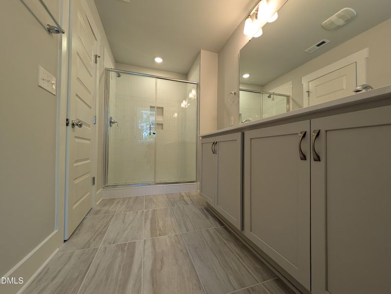 Main Bathroom - walk in shower