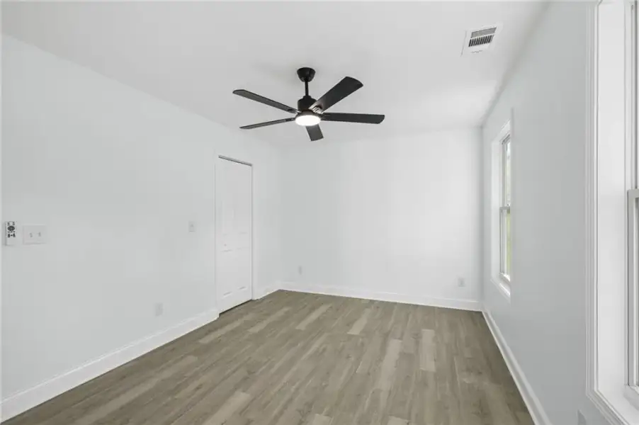 Spacious, unfurnished interior of a new home in , Conyers (Image 26).