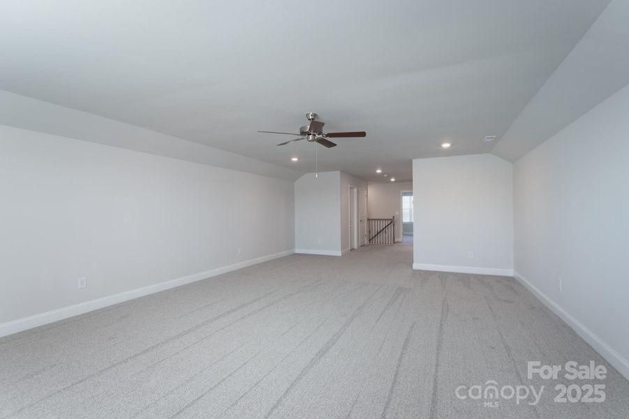 Spacious, unfurnished interior of a new home in Swann Hills, Statesville (Image 20).