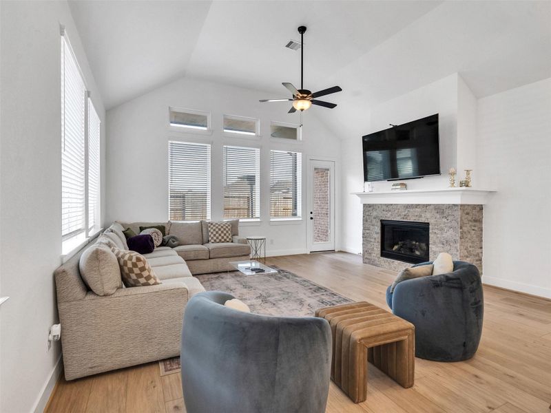 Furnished interior view inside a new home in Cherrywood Estates, Tomball (Image 20).