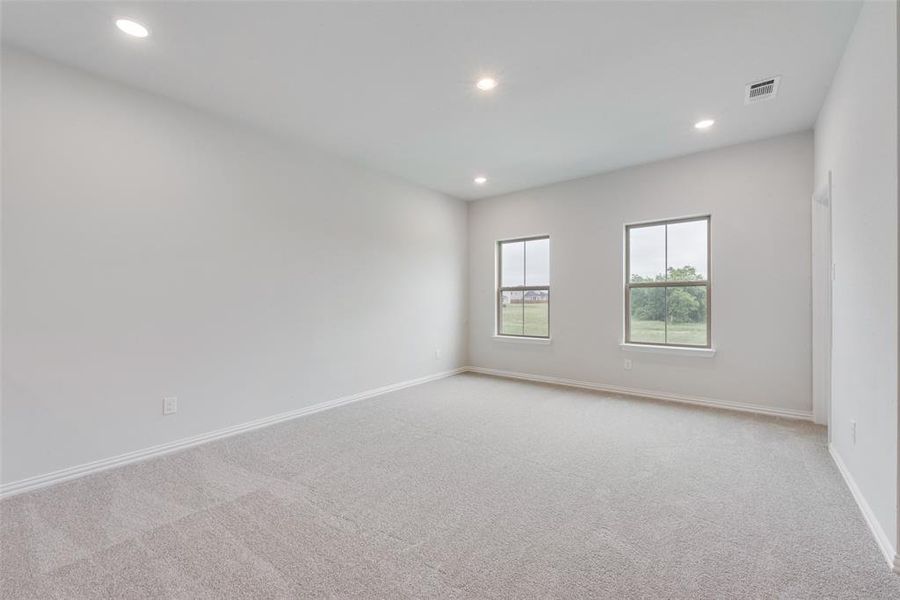 Spacious, unfurnished interior of a new home in Creekside of Crowley, Crowley (Image 22). Spacious, unfurnished interior of a new home in Creekside of Crowley, Crowley (Image 22).