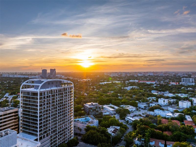 Condo located in Miami, FL showcasing its design and architecture (Image 3). Condo located in Miami, FL showcasing its design and architecture (Image 3).