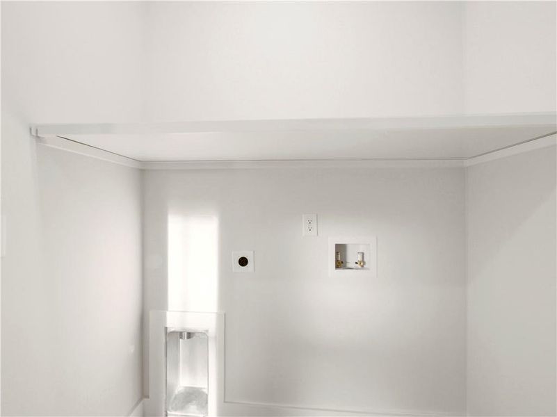 Spacious, unfurnished interior of a new home in , Gainesville (Image 30).