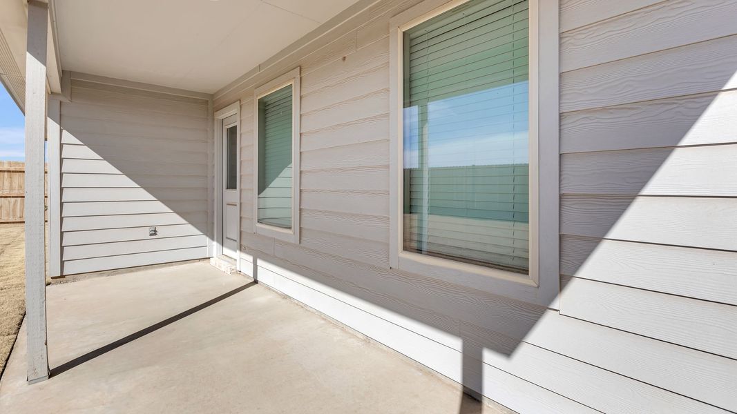 Exterior details and patio area of a home in Allen Farms, Lubbock (Image 3).