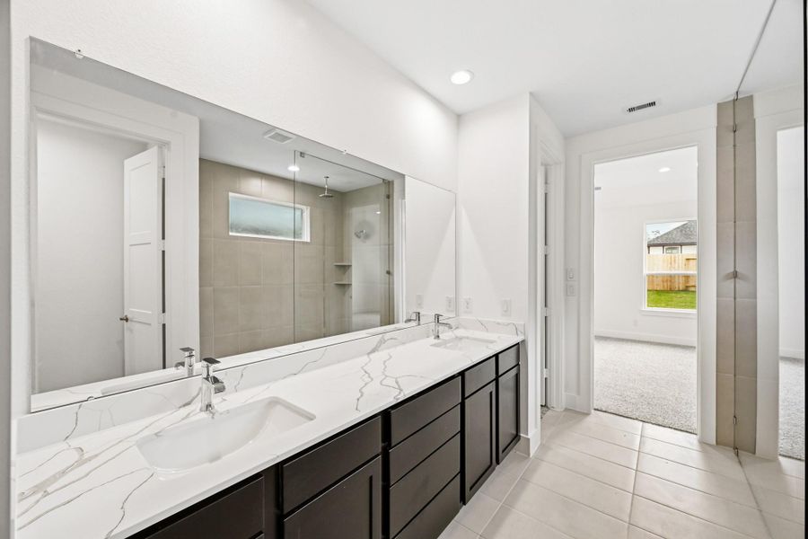Furnished interior view inside a new home in Hills of Westlake, Conroe (Image 6).